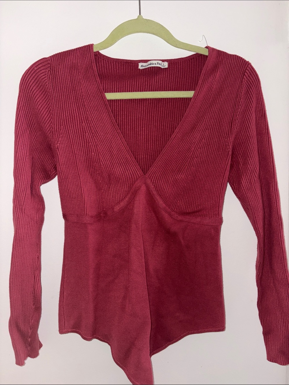 Abercrombie & Fitch Ribbed V-Neck Asymmetric Knit Top - Burgundy